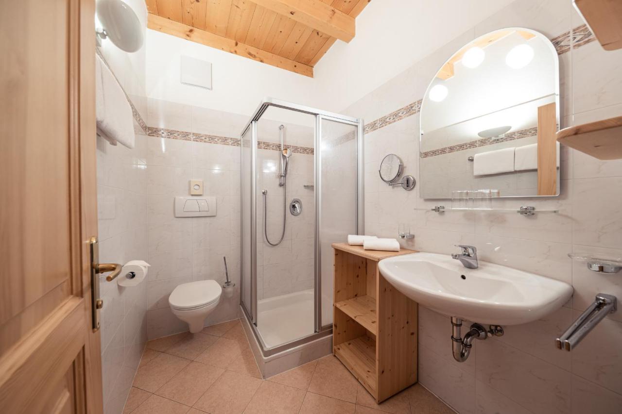 Hotel Torgglhof Caldaro Rum bild